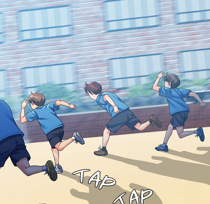 In Her Place Chapter 1 image 11